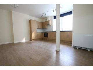 2 bed flat to rent