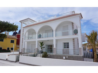 2 bedroom apartments