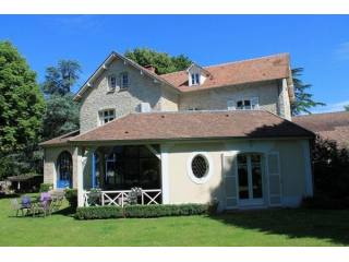 Nr Fontainebleau - Prestigious 5 bed..