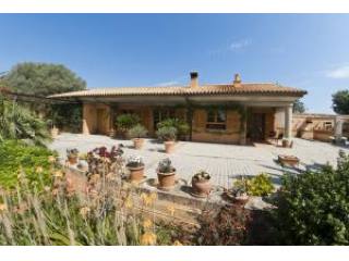 Manacor, beautiful finca with panoramic..