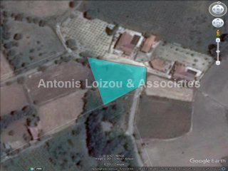 1,673 m2 residential field in Polemi