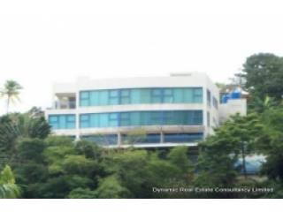 Newbury Hill Executive Top Floor..