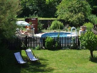 EC0583al Renovated 3 Bed House, Barn..