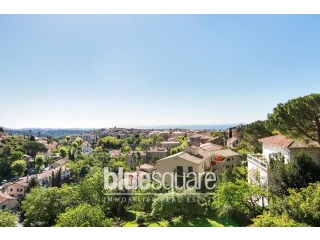 Double apartment with sea view, walking..