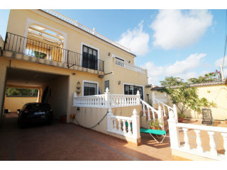 3 Bedrooms - Villa - Alicante - For Sale