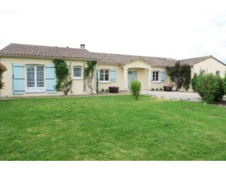 Large Villa With Heated Pool Near The..