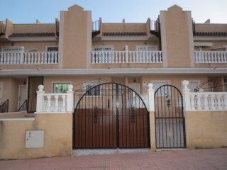 Triplex For Rent In Las Filipinas..