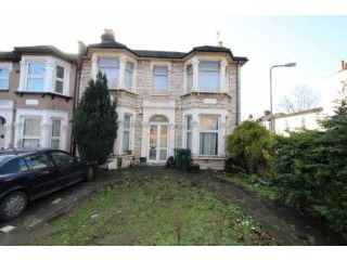 3 bedroom, Flat house for sale