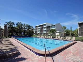 2 bedroom Condominium For Sale:..