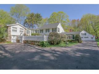 4 bedroom Residence For Sale:..