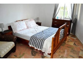 3 Bed 2 Bath apartment... Extremely low..