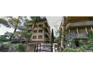 4 Bedrooms - Apartment - For Sale