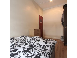 Nice And Pleasant Double Bedroom In..