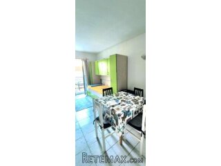 Studio apartman s vrtom, Šolta