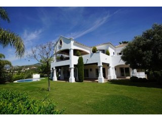 5 Bedrooms - Villa - Malaga - For Sale