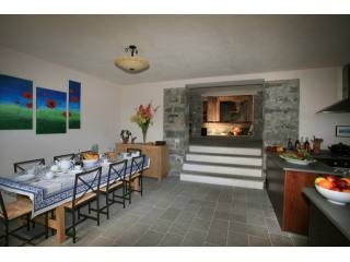 Country/farmhouse - For Sale -..