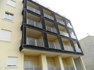 Key ready 2 bed Apartments in Los..