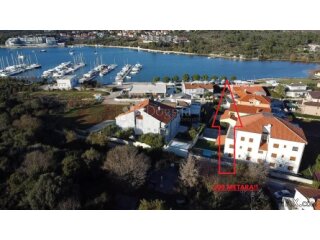 ZEMLJIŠTE S OBJEKTOM 200M OD MORA- Banjole