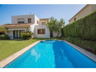 4 bedroom detached villa for sale