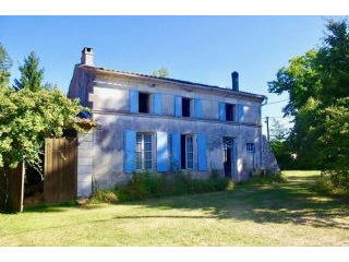 3 Bedroom Country House For Sale