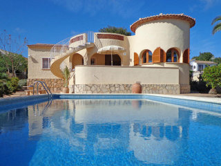 3 Bedrooms - Villa - Alicante - For Sale