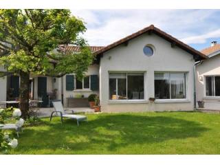 4 bedroom Villa For Sale: 38490 SAINT..