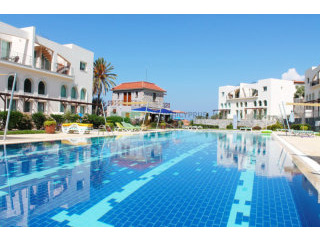 Bayview Garden Golf Apartment - 2 Bed
