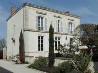 4 Bedrooms - House - Poitou-Charentes -..