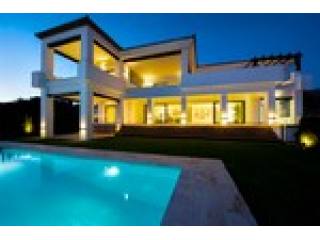 5 Bedrooms - Villa - Malaga - For Sale