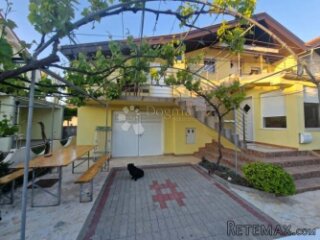 VRSI - ZUKVE - APARTMANSKA KUĆA U BLIZINI MORA
