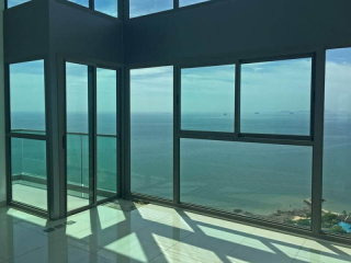 Naklua Pattaya Wong Amat Tower Condo..