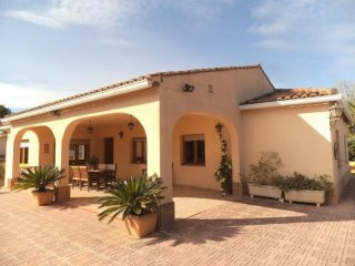 Villa in Area ontinyent with pool (Ref...