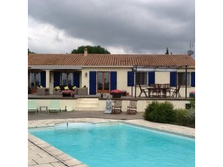 4 Bed Single Story Villa With Garden..
