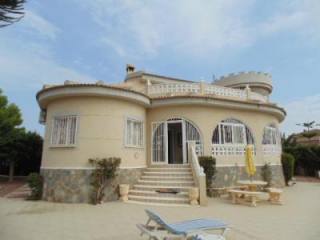 3 Bedrooms - Villa - Alicante - For Sale