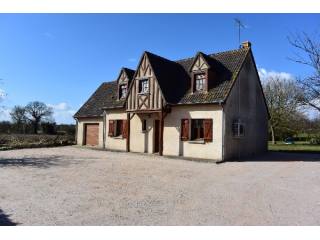 House 15 Minutes from the Sea