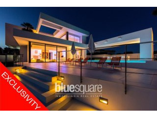 Exclusive 7 bedroom villa in El Portet