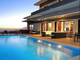 Villa - This is fabulous property with..