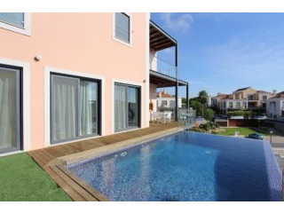 Luxury Apartment With Golf Views In..