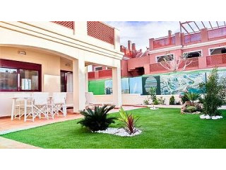 * FABULOUS LOCATION 3 BED PENTHOUSES..