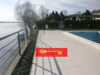 Prodajem Poslovni Prostor,Novi Sad
