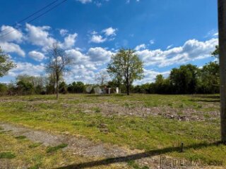 GRAĐEVINSKO ZEMLJIŠTE 841 m² – VUČEDOL, VUKOVAR