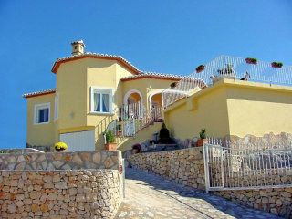 3 Bedrooms - Villa - Alicante - For Sale