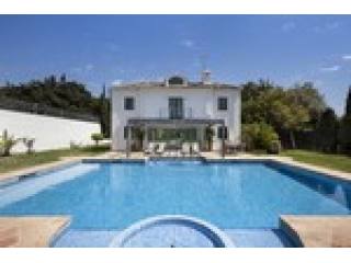 6 Bedrooms - Villa - Malaga - For Sale