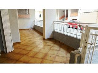 LARGE 4 BEDROOM APARTMENT