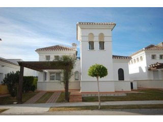 2 bedroom detached house for sale