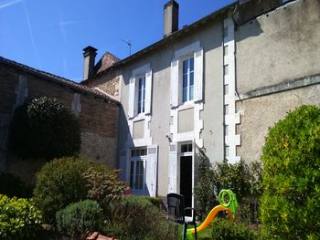Pretty 4 Bedroom Village House With..