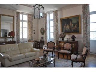 5 bedroom Flat For Sale: 69002 LYON