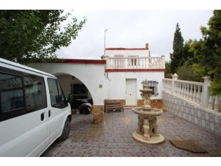 Sax villa walking distance to town..