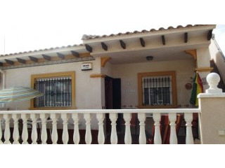 2 Bedrooms Bungalow For Sale