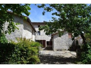 Four Bedroomed Property With Lovely..